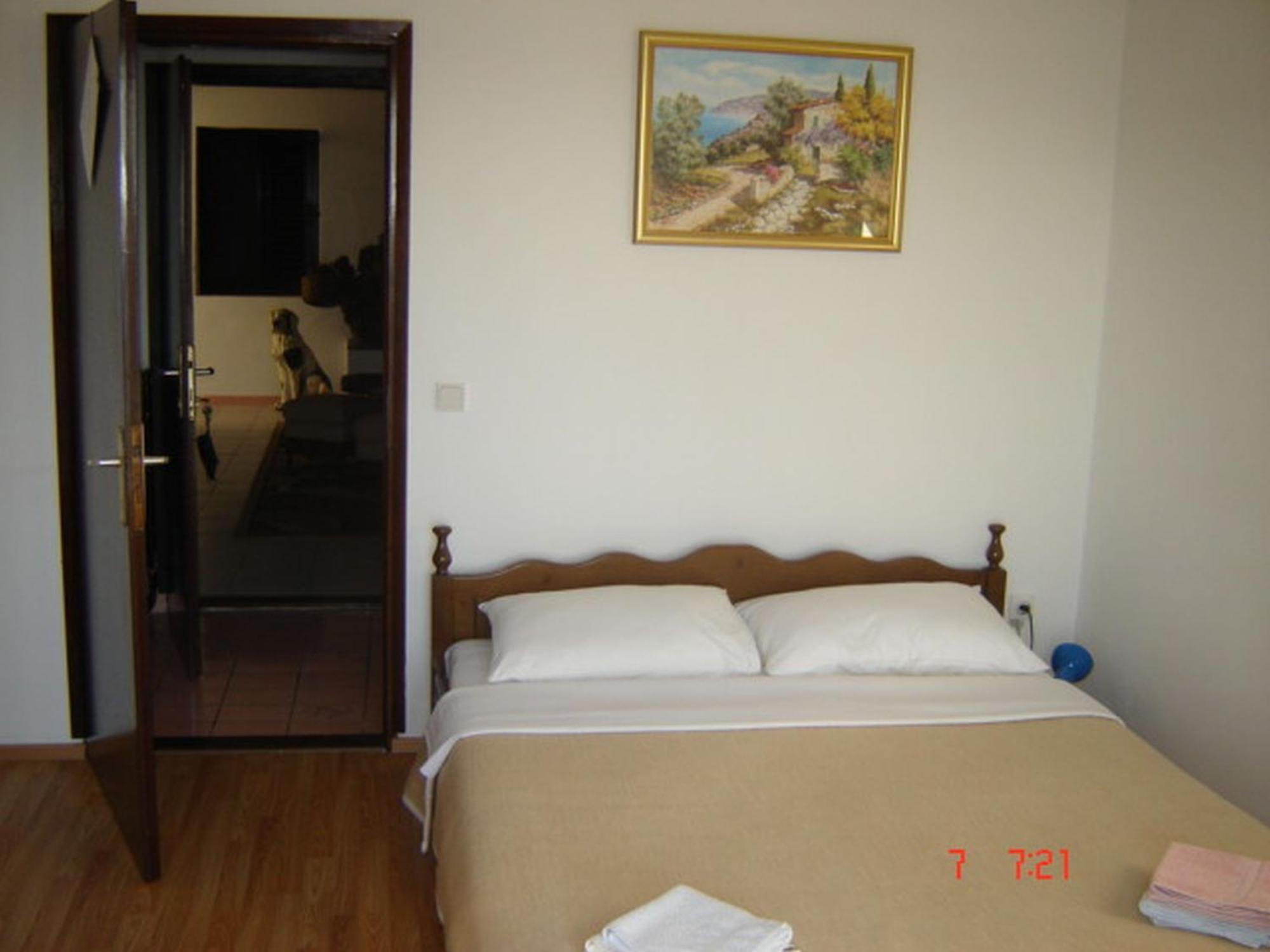 Apartments "Villa Mungos" Sobra Quarto foto